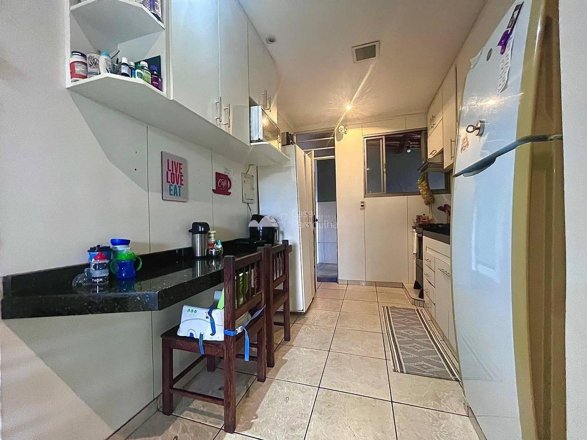 Casa, Santa Branca, 3 Quartos, 4 Vagas, 1 Suíte