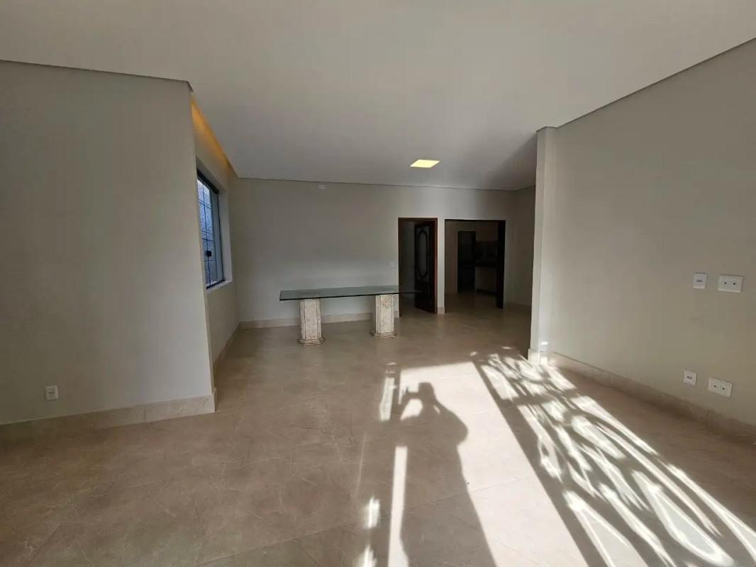 Casa, São Lucas, 3 Quartos, 4 Vagas, 2 Suítes