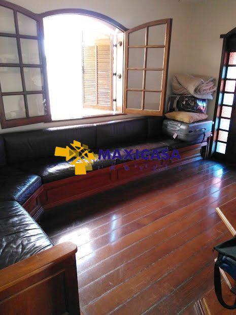 Casa, Cachoeirinha, 5 Quartos, 5 Vagas, 1 Suíte