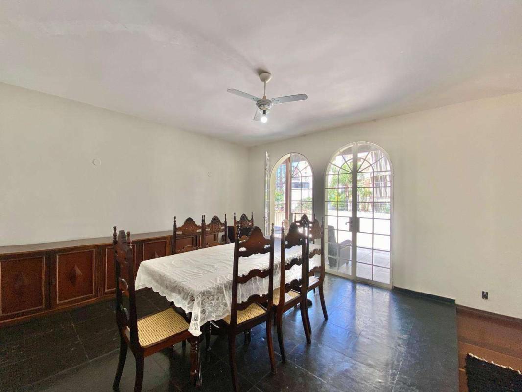 Casa, Sion, 4 Quartos, 6 Vagas, 1 Suíte
