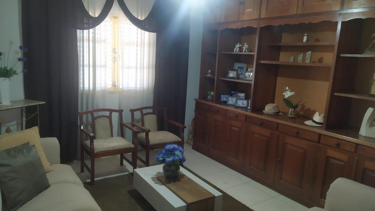 Casa, Parque São José, 3 Quartos, 51 Vagas, 1 Suíte