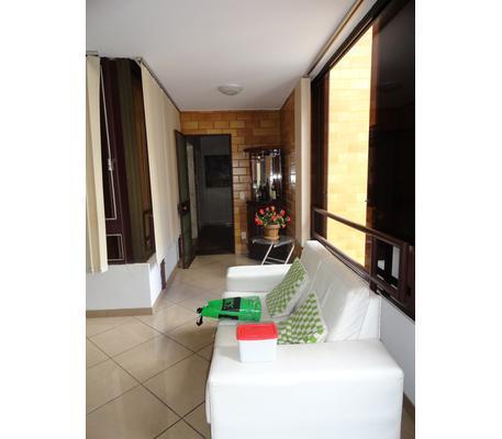 Apartamento, Funcionários, 2 Quartos, 1 Vaga, 1 Suíte