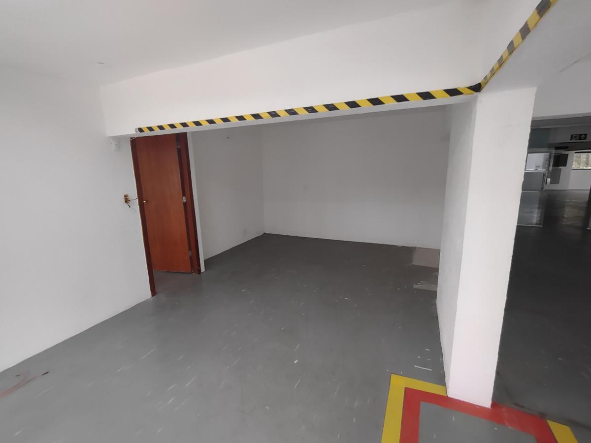 Sala, Santa Efigênia, 0 Quarto, 6 Vagas