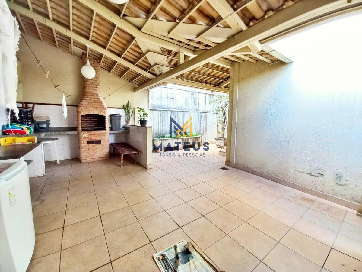 Casa, Carlos Prates, 6 Quartos, 2 Vagas, 2 Suítes