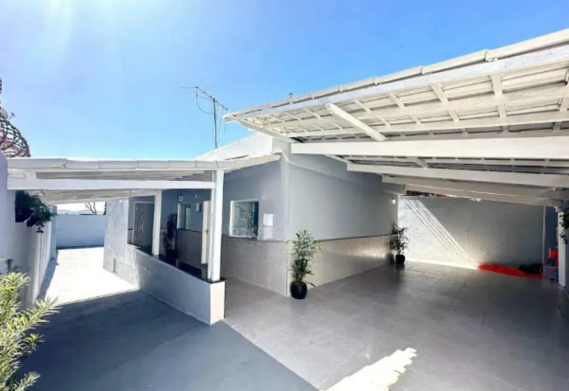Casa, Rio Branco, 3 Quartos, 2 Vagas, 2 Suítes