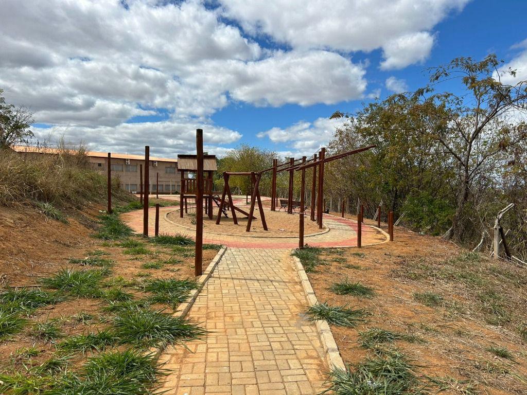 Lote, Centro, 0 Quarto, 0 Vaga