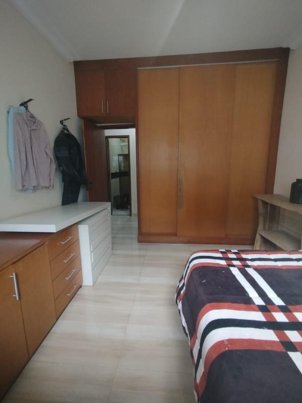 Casa, Castelo, 3 Quartos, 4 Vagas, 1 Suíte