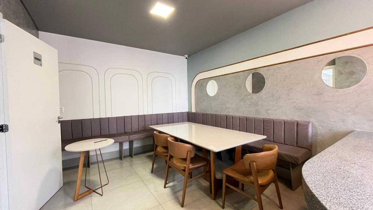 Apartamento, Centro, 2 Quartos, 0 Vaga, 1 Suíte