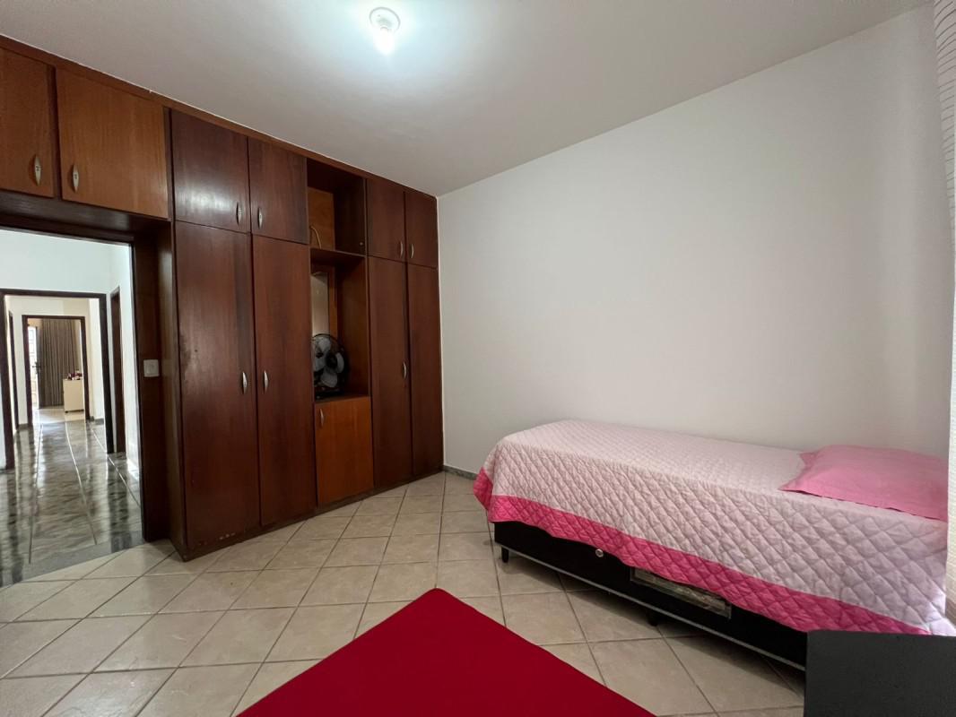 Casa, Planalto, 6 Quartos, 6 Vagas, 2 Suítes