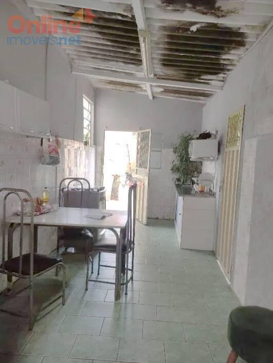 Casa, Sagrada Família, 3 Quartos, 0 Vaga, 1 Suíte