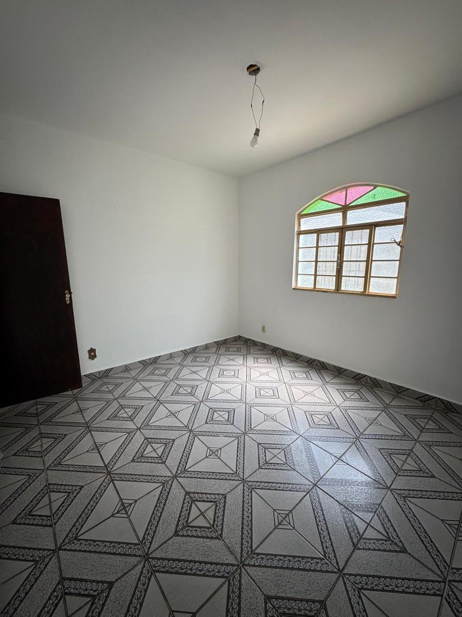 Casa, Céu Azul, 5 Quartos, 6 Vagas, 1 Suíte