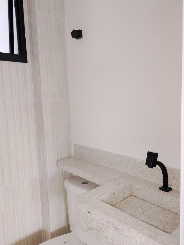 Casa, Planalto, 3 Quartos, 1 Vaga, 2 Suítes