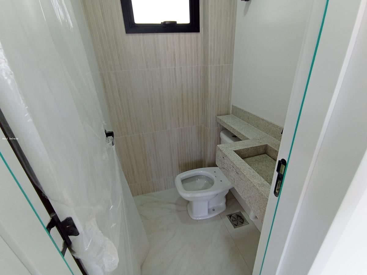 Casa, Planalto, 3 Quartos, 2 Vagas, 1 Suíte