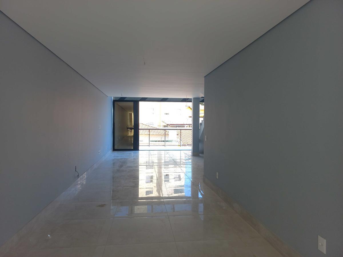 Casa, Fernão Dias, 4 Quartos, 6 Vagas, 1 Suíte