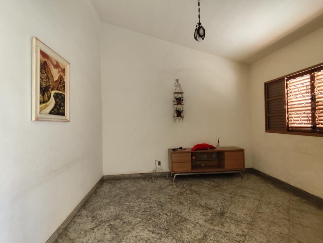 Casa, Padre Eustáquio, 7 Quartos, 4 Vagas, 2 Suítes