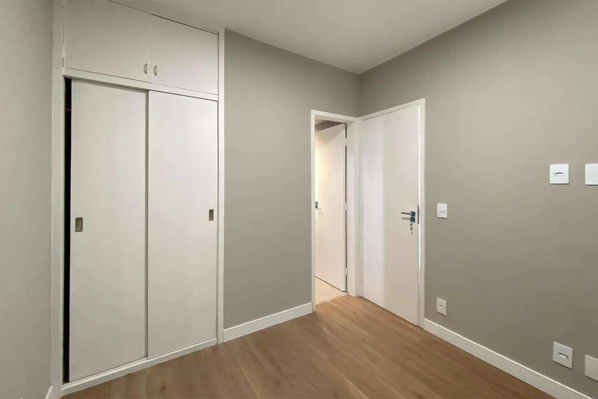 Apartamento, Vila Paris, 2 Quartos, 2 Vagas, 2 Suítes