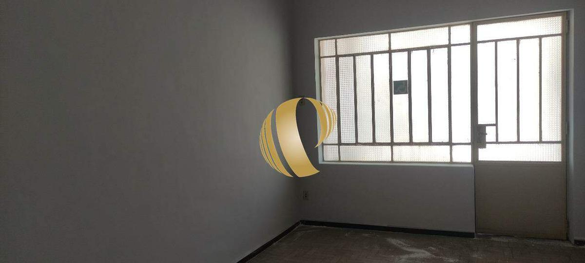 Casa, Centro, 4 Quartos, 2 Vagas, 1 Suíte
