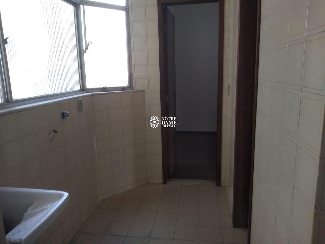 Apartamento, Funcionários, 2 Quartos, 0 Vaga