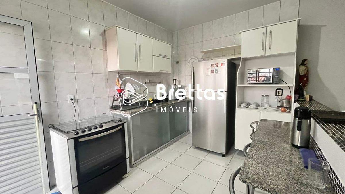 Casa, Centro, 2 Quartos, 2 Vagas, 2 Suítes