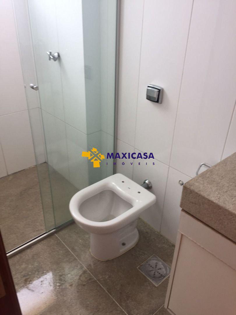 Apartamento, São José, 4 Quartos, 0 Vaga, 2 Suítes