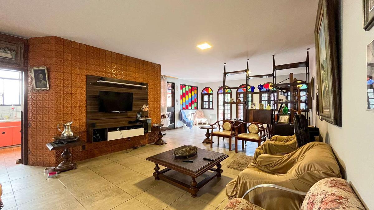 Casa, Serra, 7 Quartos, 8 Vagas, 2 Suítes