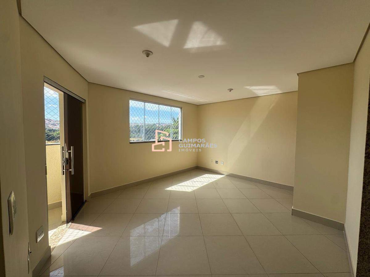 Apartamento, Barreiro, 3 Quartos, 3 Vagas, 1 Suíte