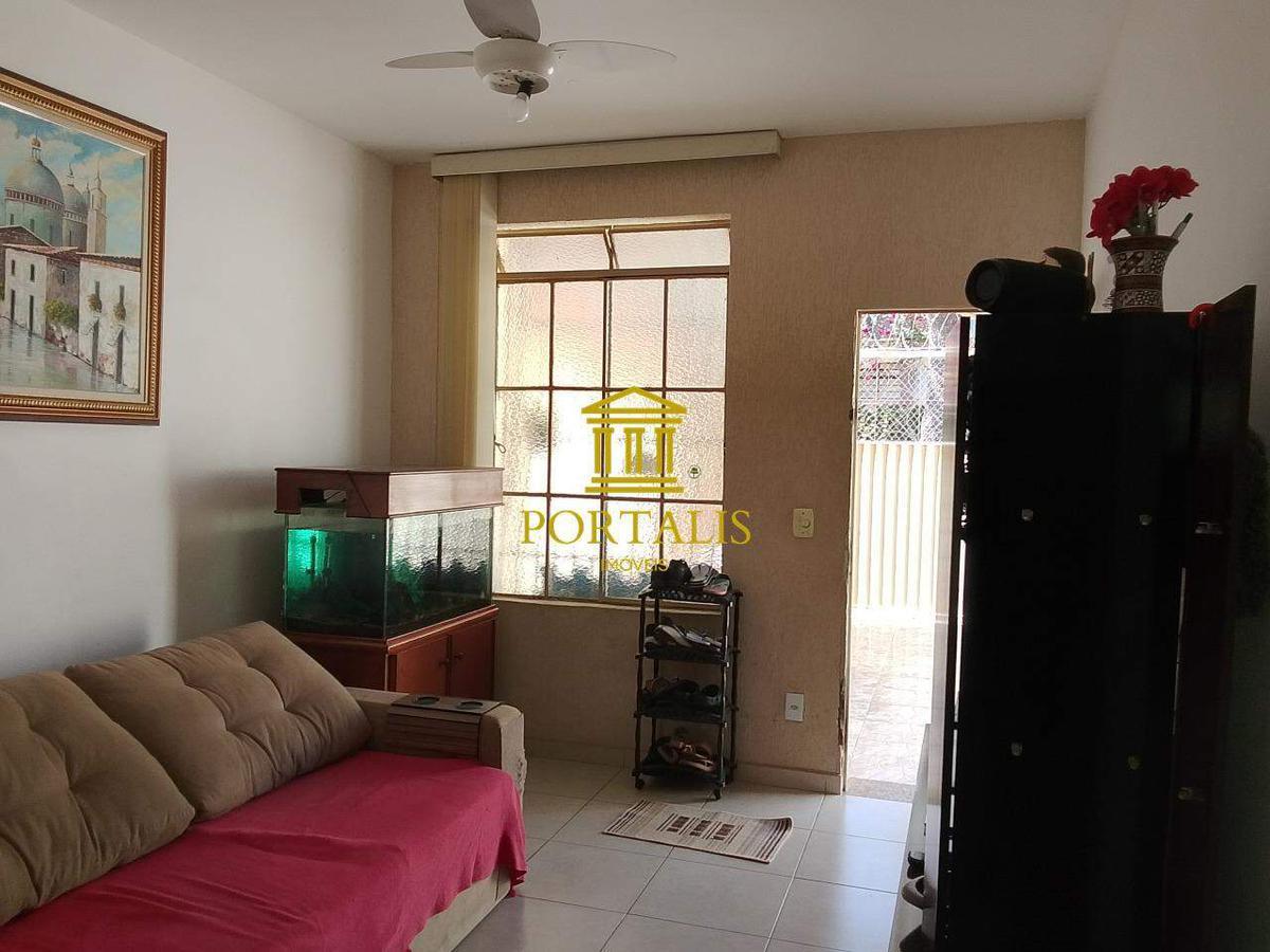 Casa, Esplanada, 4 Quartos, 1 Vaga, 1 Suíte