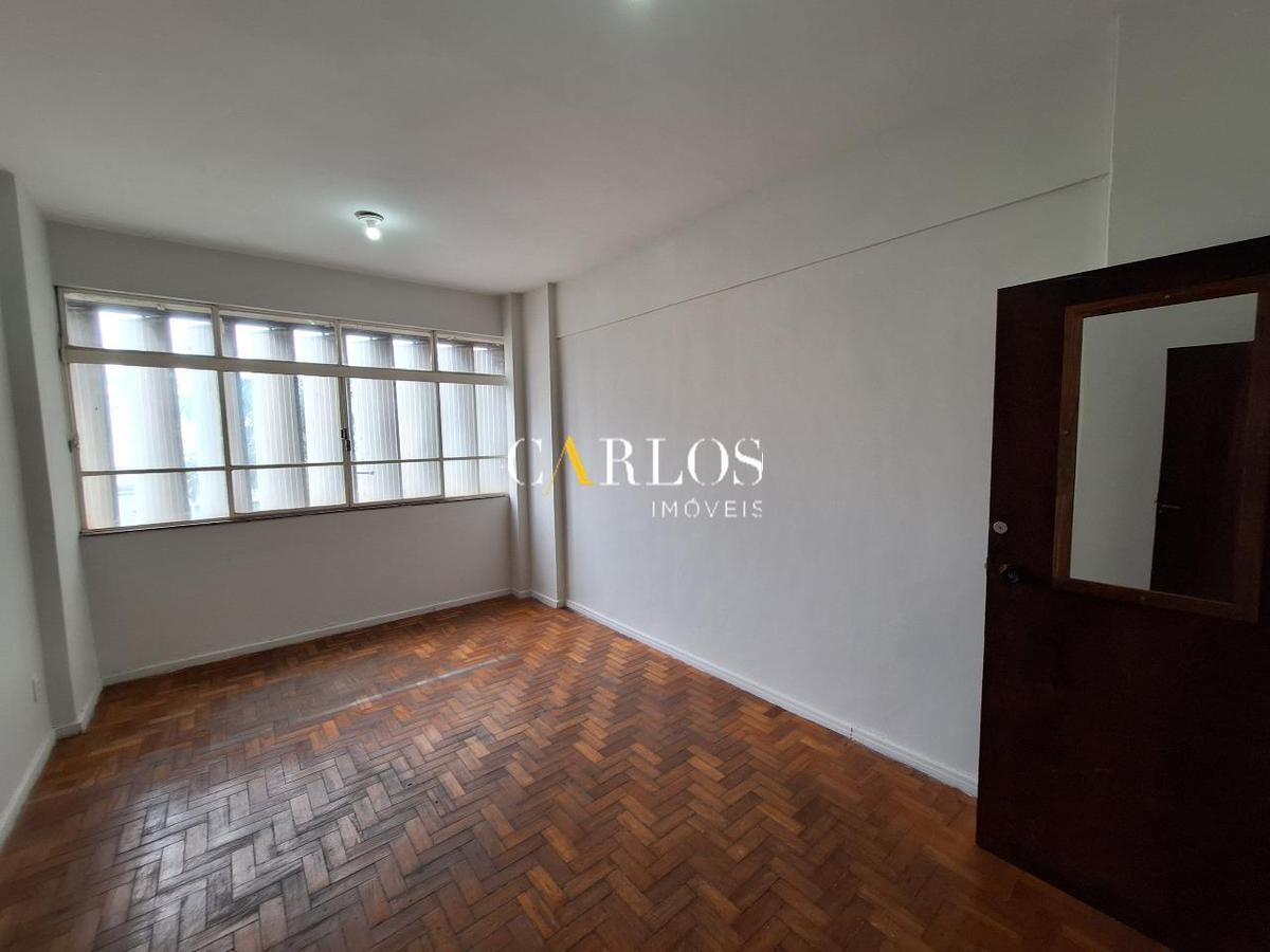 Sala, Centro