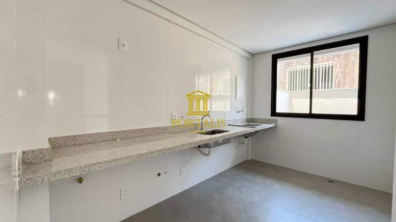 Apartamento, Prado, 3 Quartos, 2 Vagas, 2 Suítes