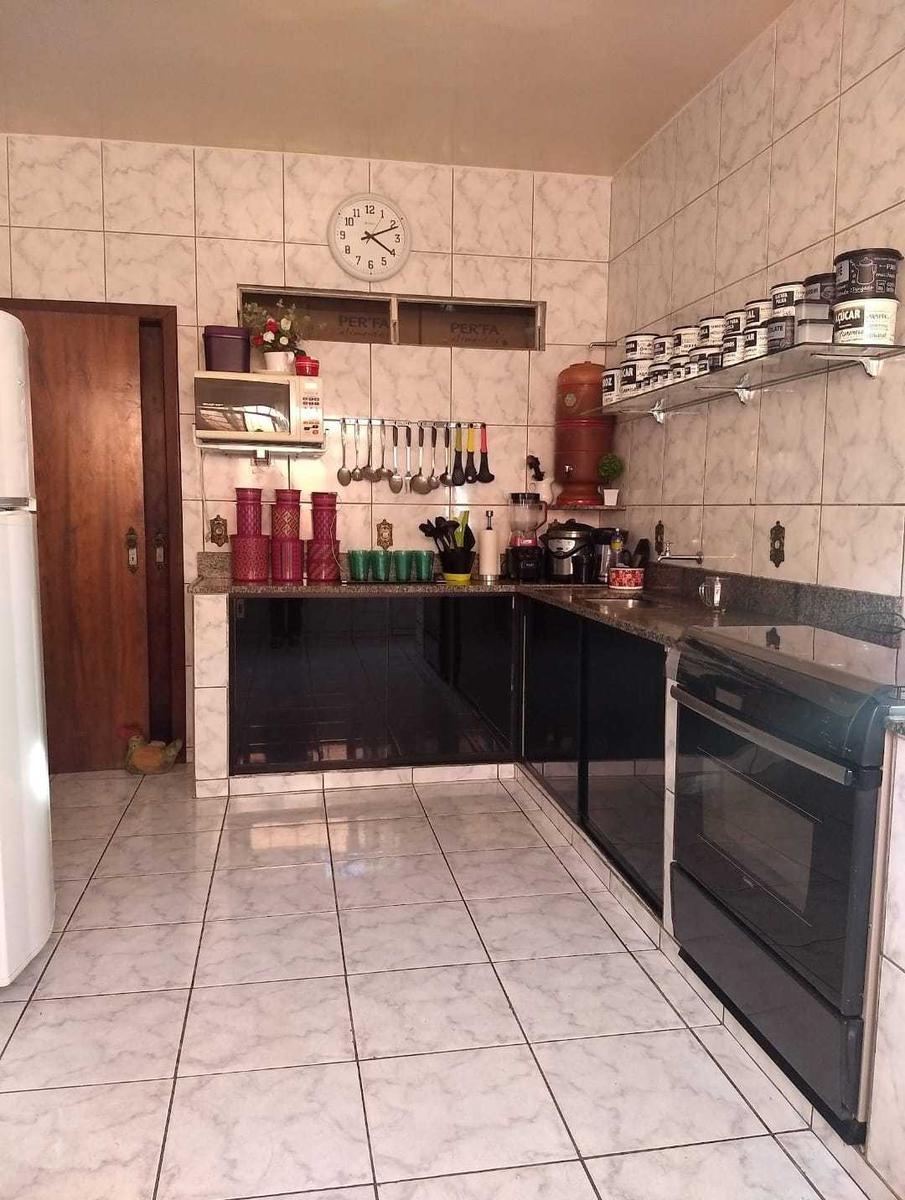 Casa, Pedra Azul, 3 Quartos, 0 Vaga, 1 Suíte