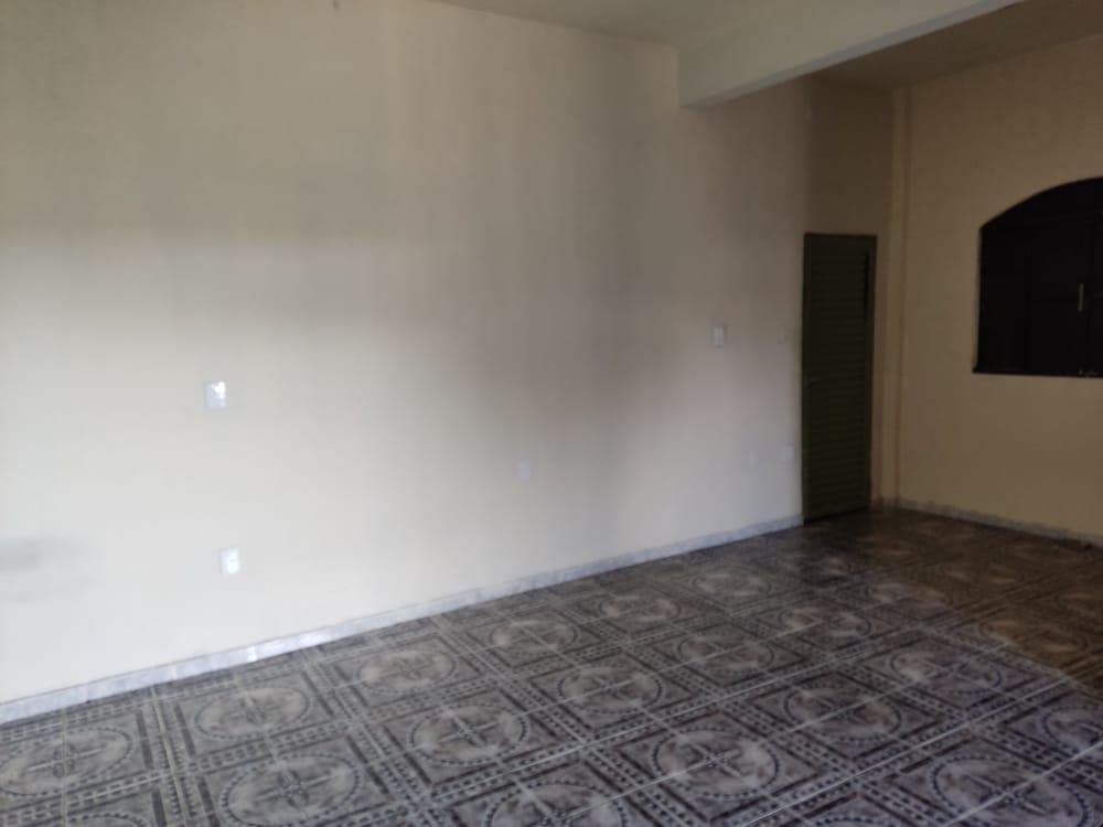 Casa, Novo Retiro, 3 Quartos, 3 Vagas, 0 Suíte