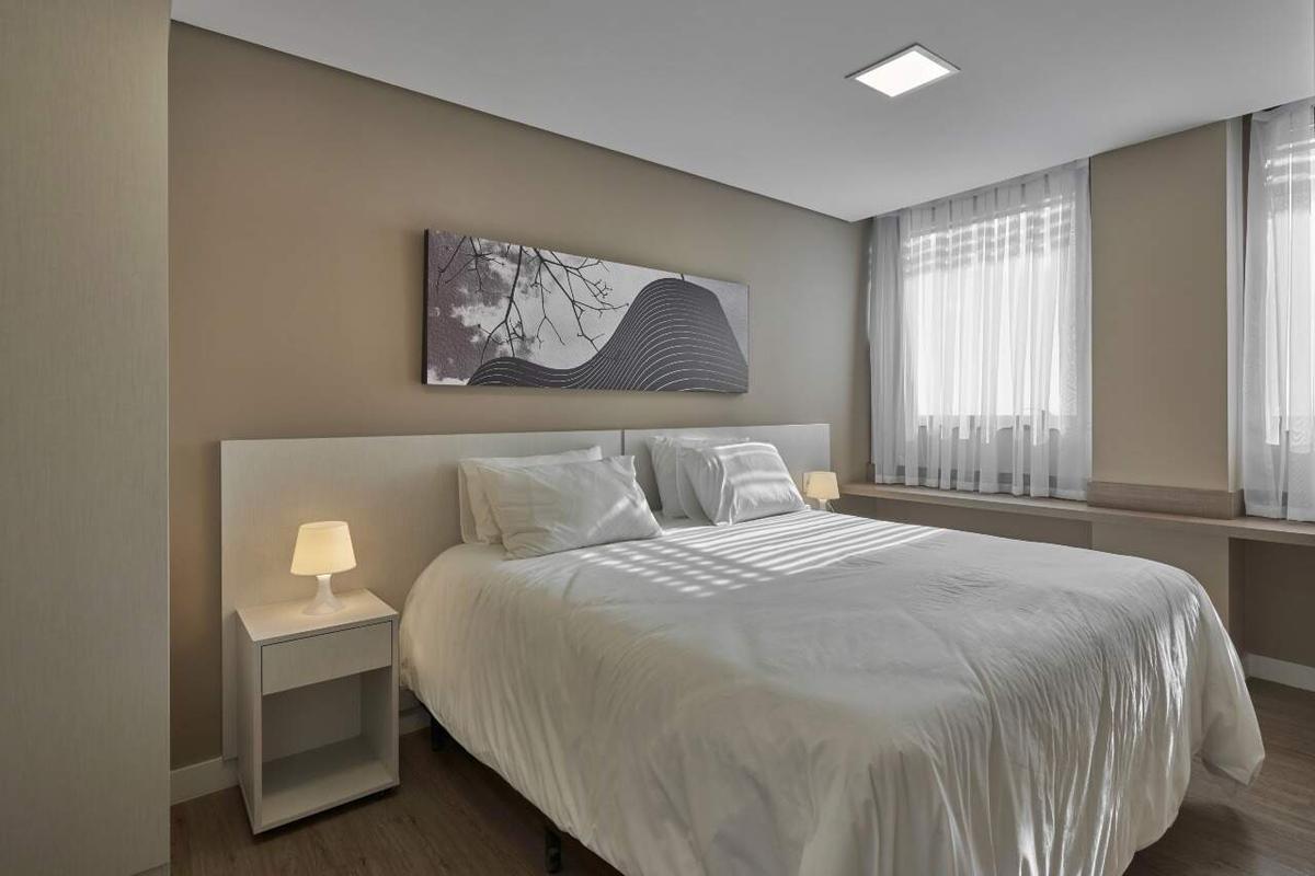 Apartamento, Estoril, 2 Quartos, 2 Vagas, 1 Suíte