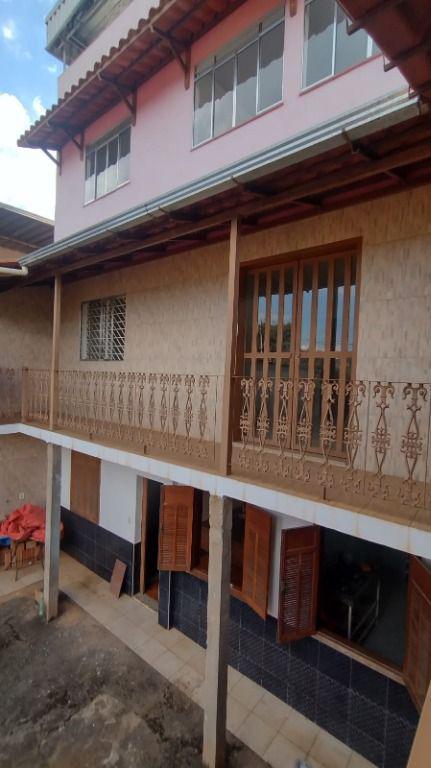 Casa, Mangabeiras, 6 Quartos, 4 Vagas, 1 Suíte