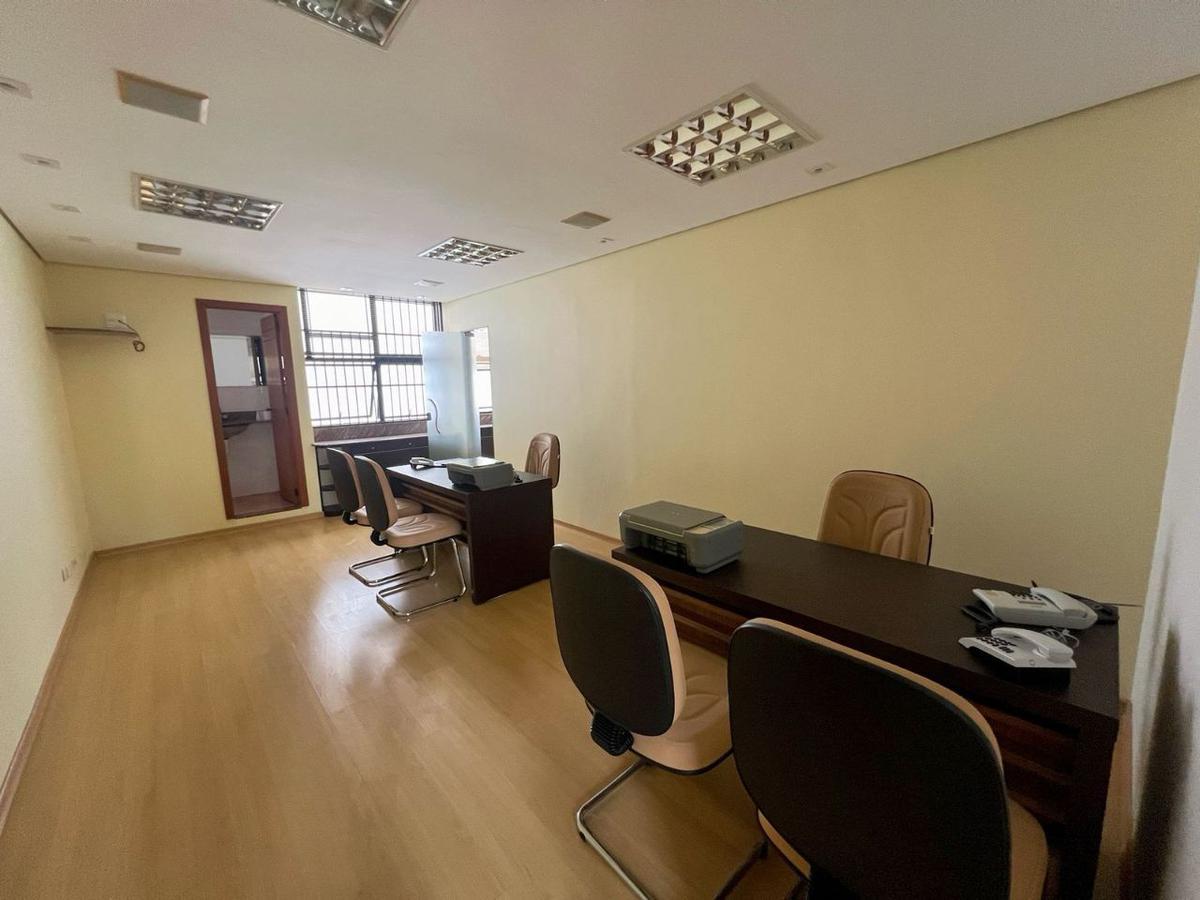 Sala, Santa Efigênia, 0 Quarto, 1 Vaga