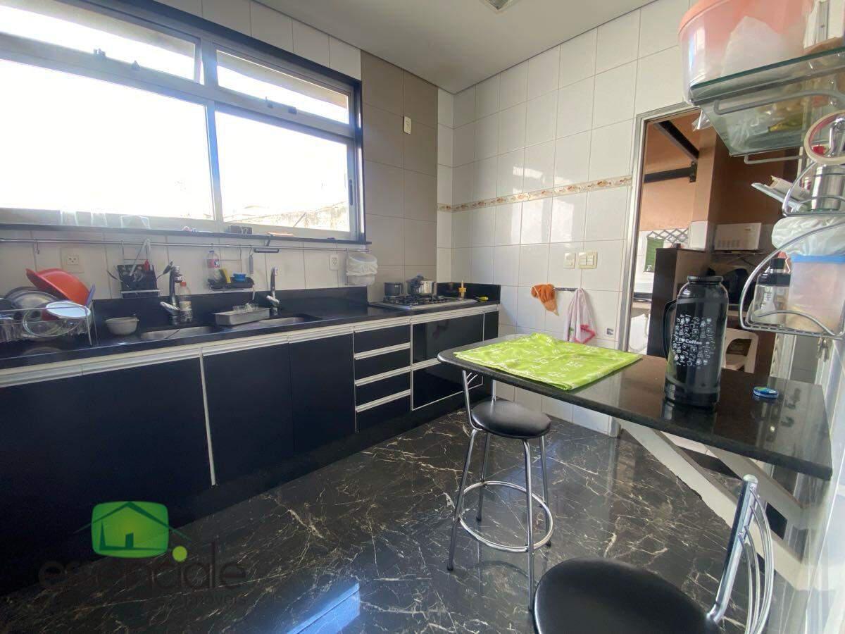 Casa, Jardim Riacho das Pedras, 3 Quartos, 8 Vagas, 1 Suíte