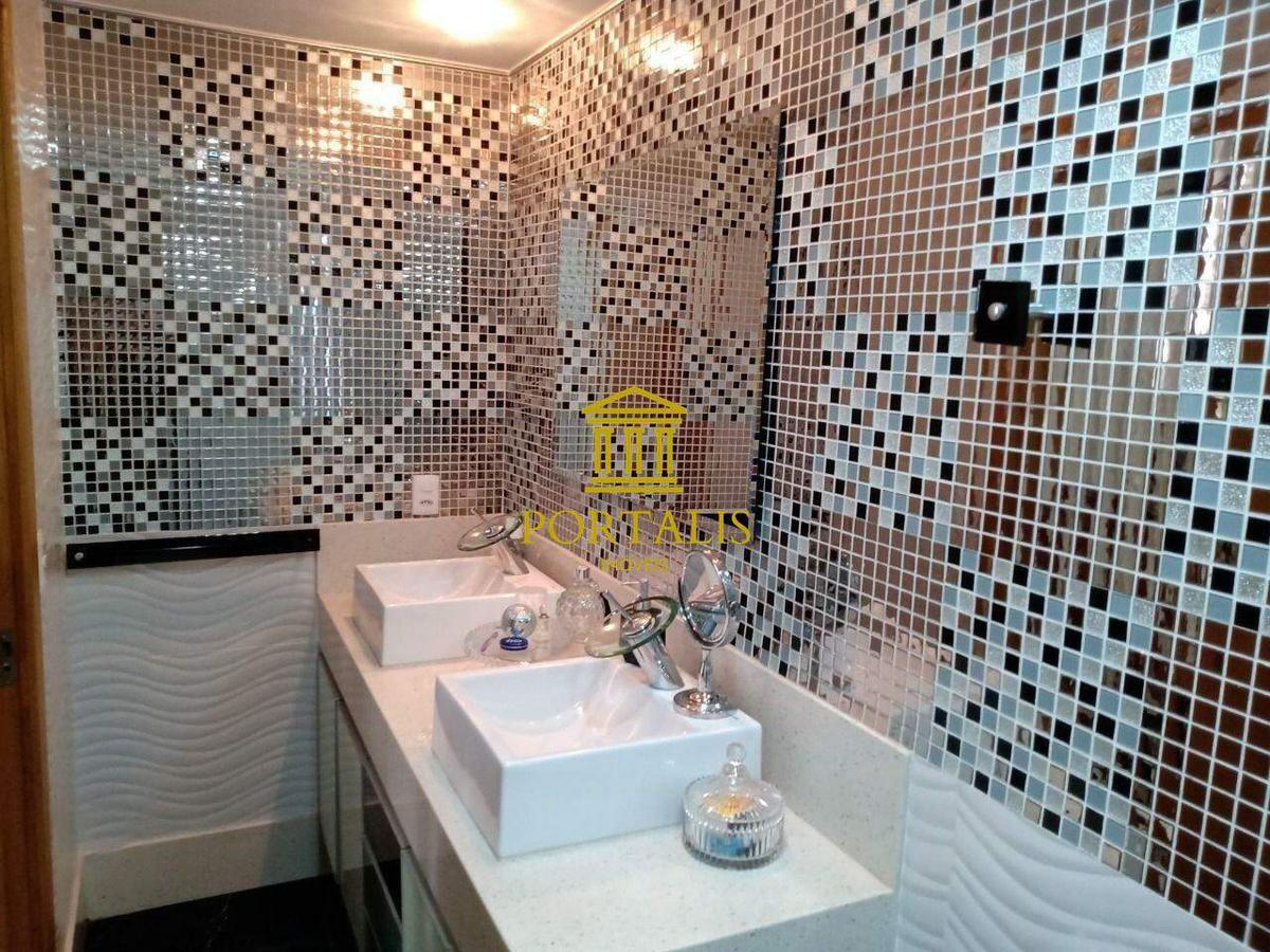 Apartamento, Funcionários, 4 Quartos, 2 Vagas, 1 Suíte