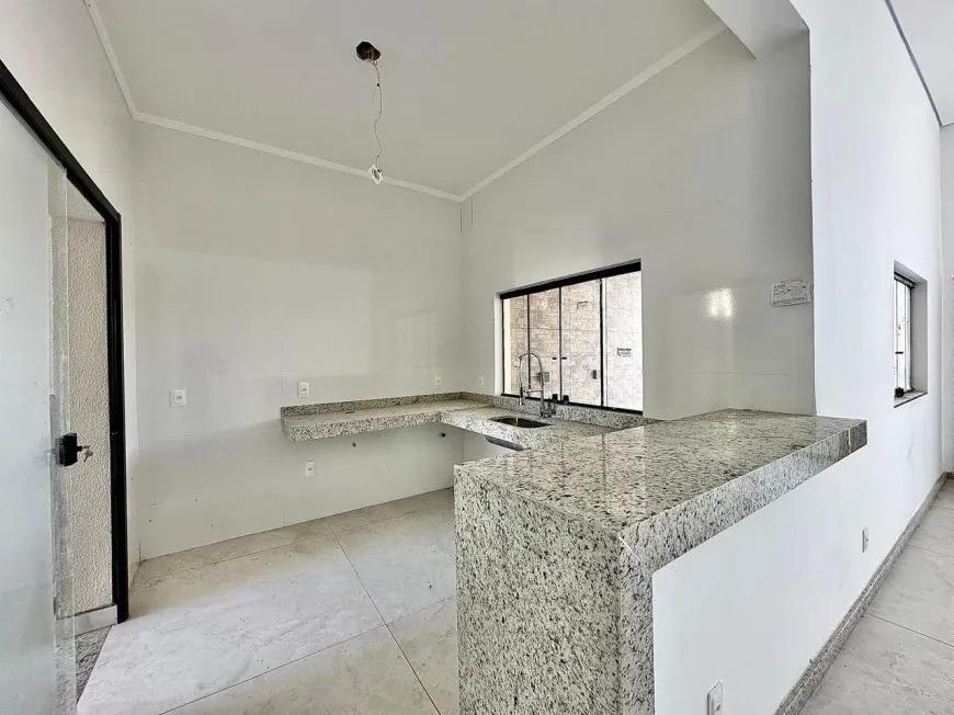 Casa, Conjunto Minascaixa, 3 Quartos, 2 Vagas, 1 Suíte