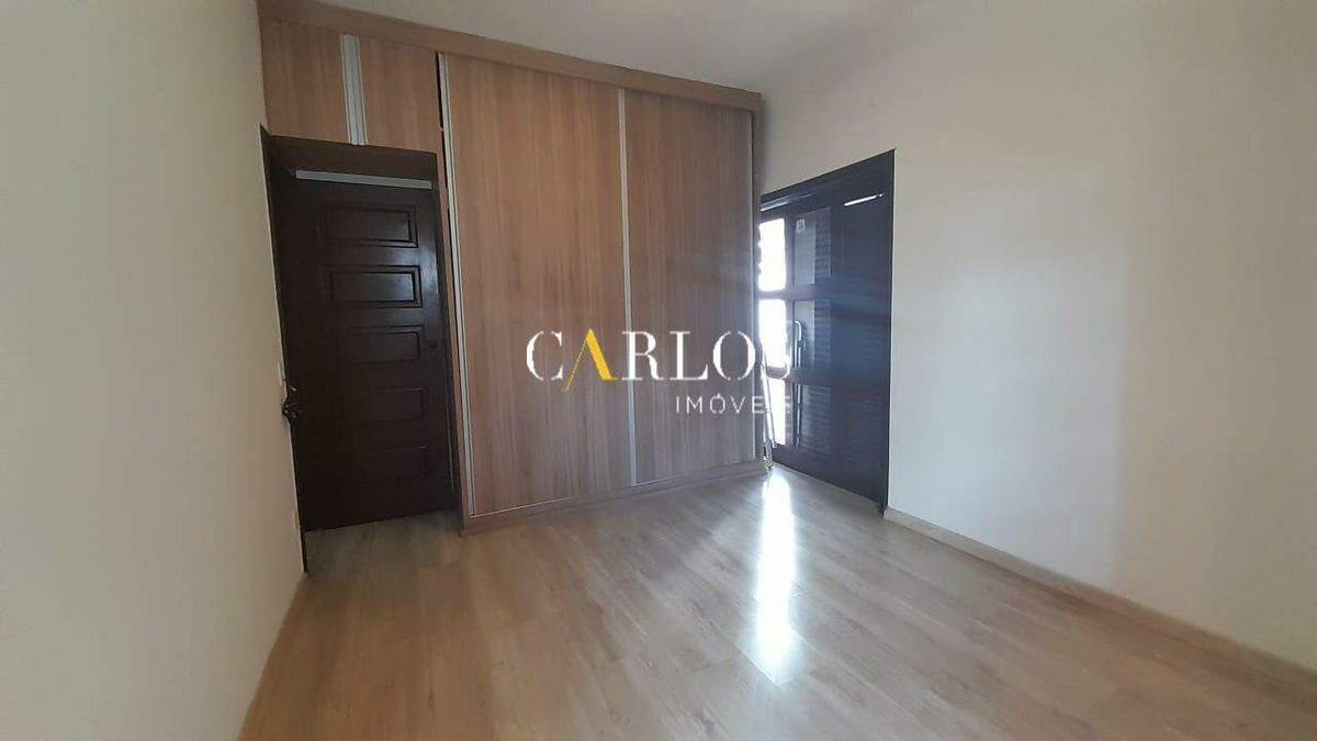 Casa Comercial, Vila Paris, 4 Quartos, 3 Vagas, 1 Suíte