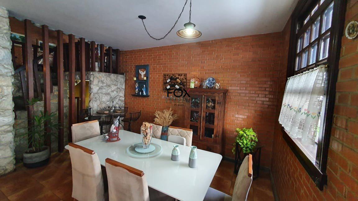 Casa, São Luiz (pampulha), 6 Quartos, 10 Vagas, 3 Suítes
