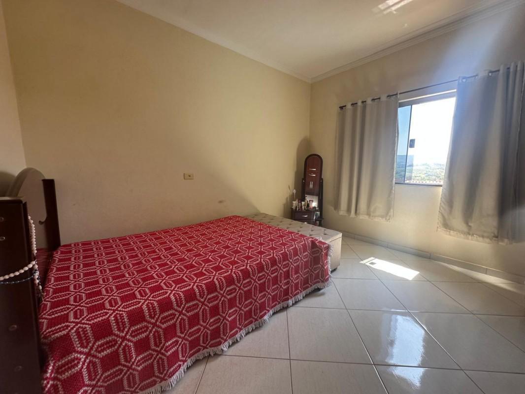 Casa, Centro, 3 Quartos, 2 Vagas