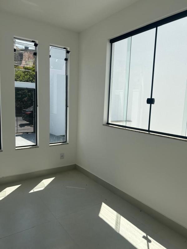 Casa, Jardim Vitória, 3 Quartos, 2 Vagas, 1 Suíte