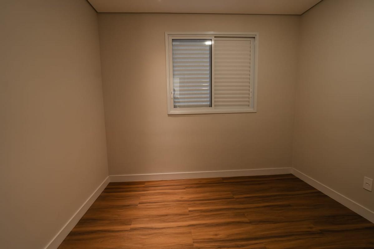 Apartamento, Floresta, 3 Quartos, 2 Vagas, 1 Suíte