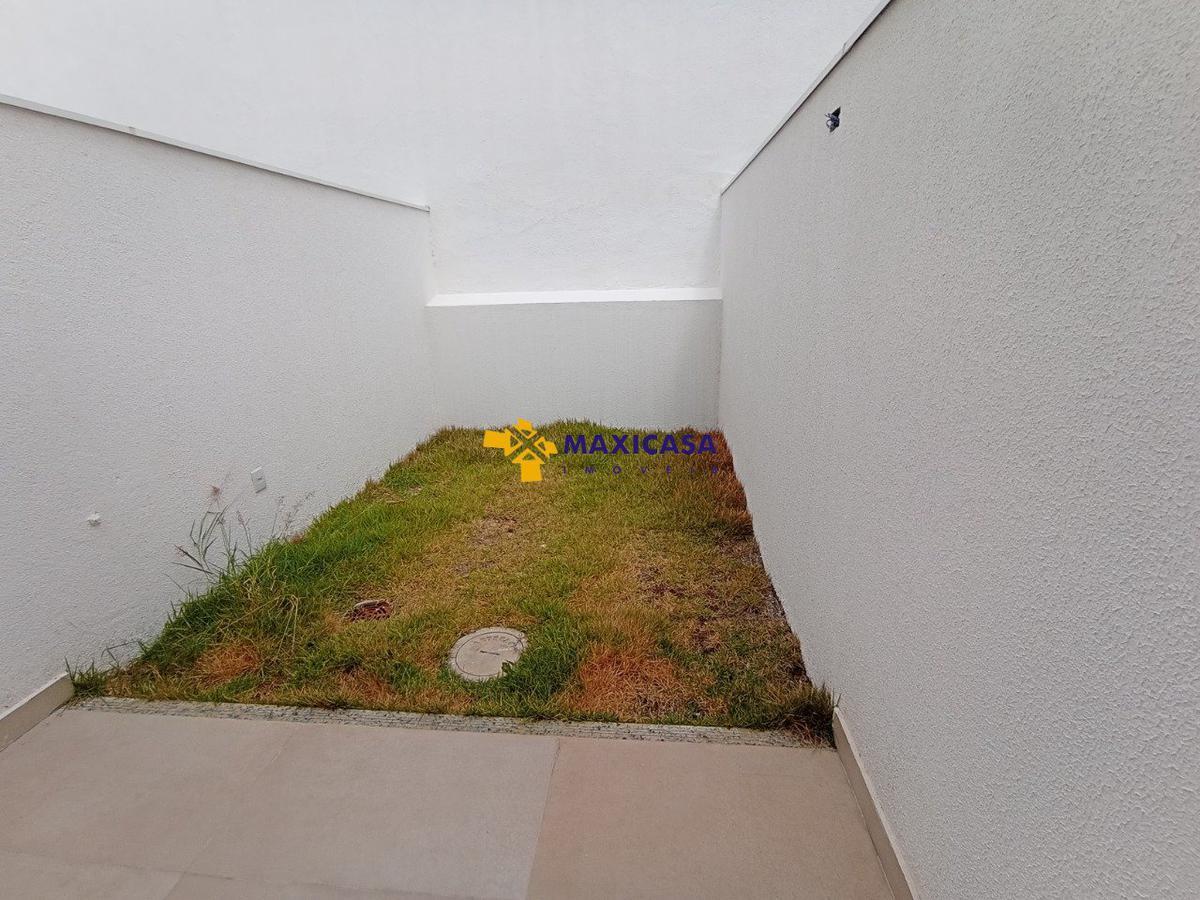 Casa, Santa Branca, 2 Quartos, 2 Vagas, 2 Suítes