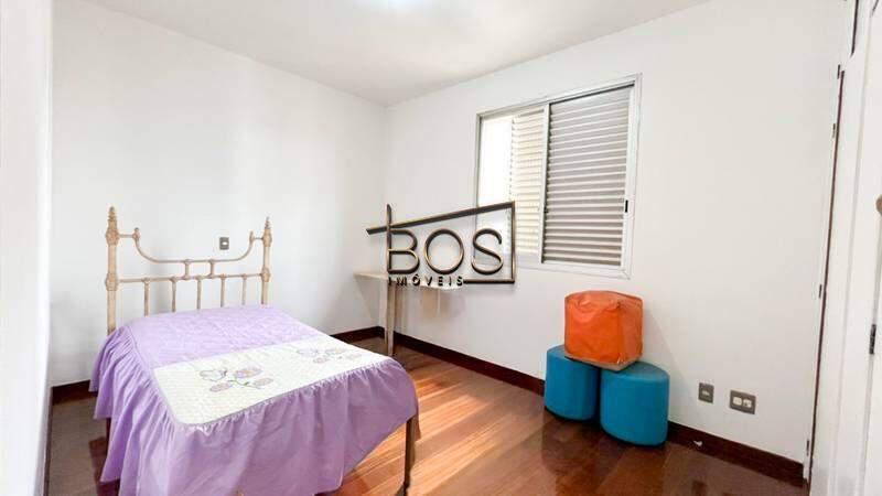 Apartamento, Funcionários, 4 Quartos, 2 Vagas, 1 Suíte