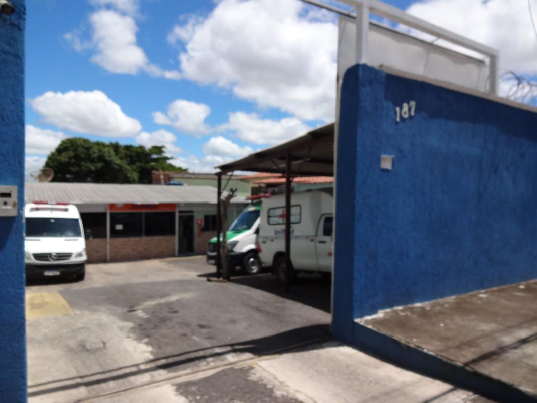 Casa, Floramar, 2 Quartos, 3 Vagas, 1 Suíte