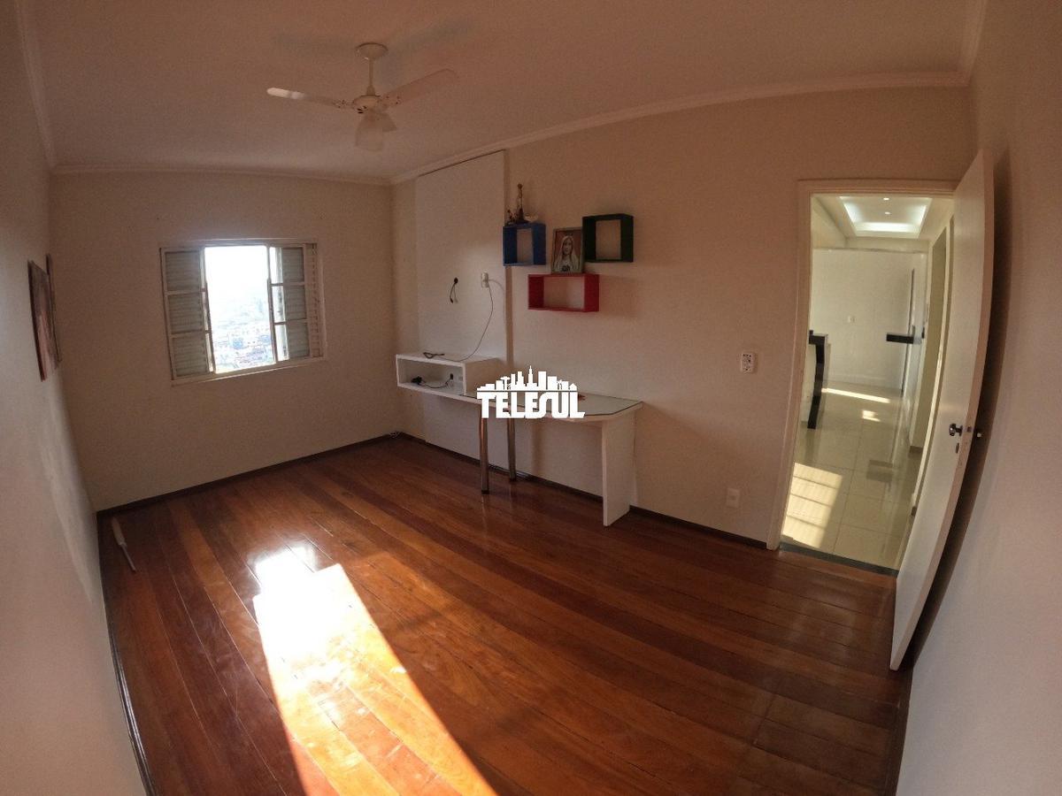 Apartamento, Centro, 2 Quartos, 1 Vaga
