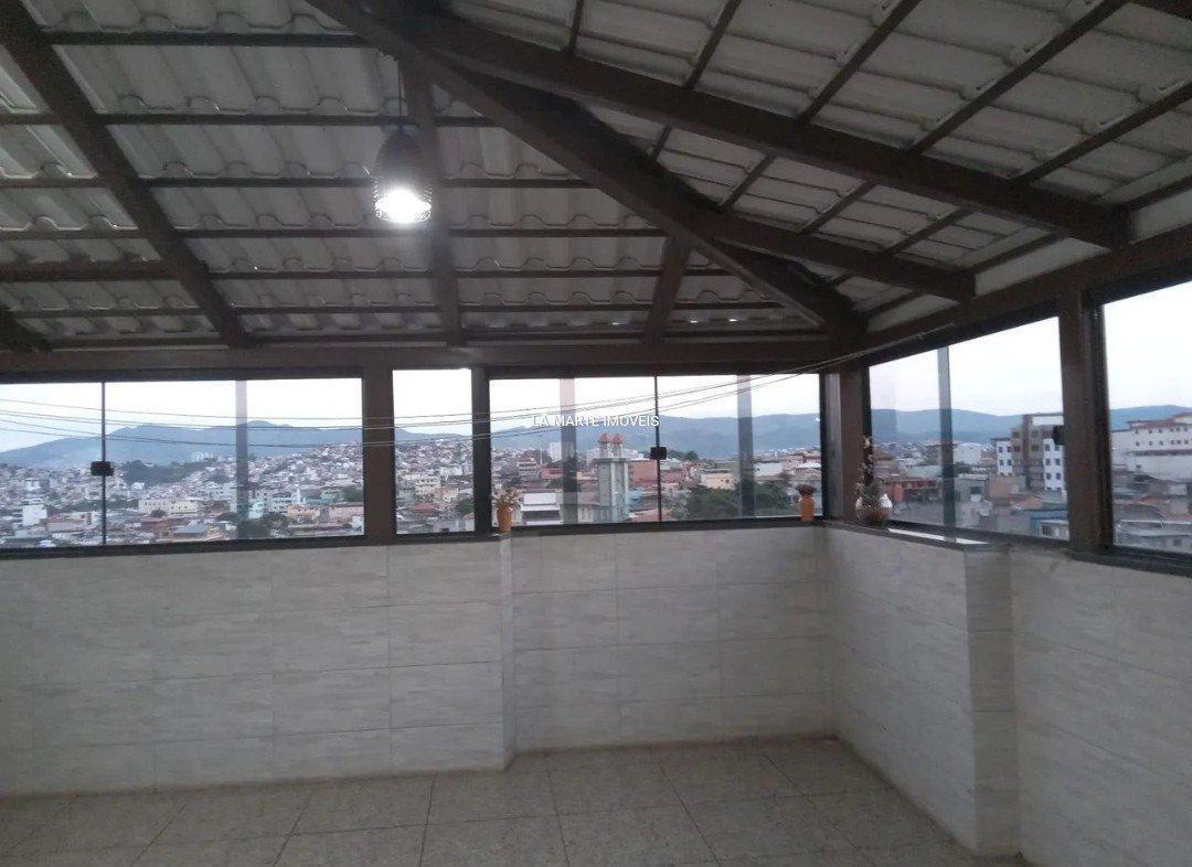Casa, Industrial, 4 Quartos, 2 Vagas, 1 Suíte