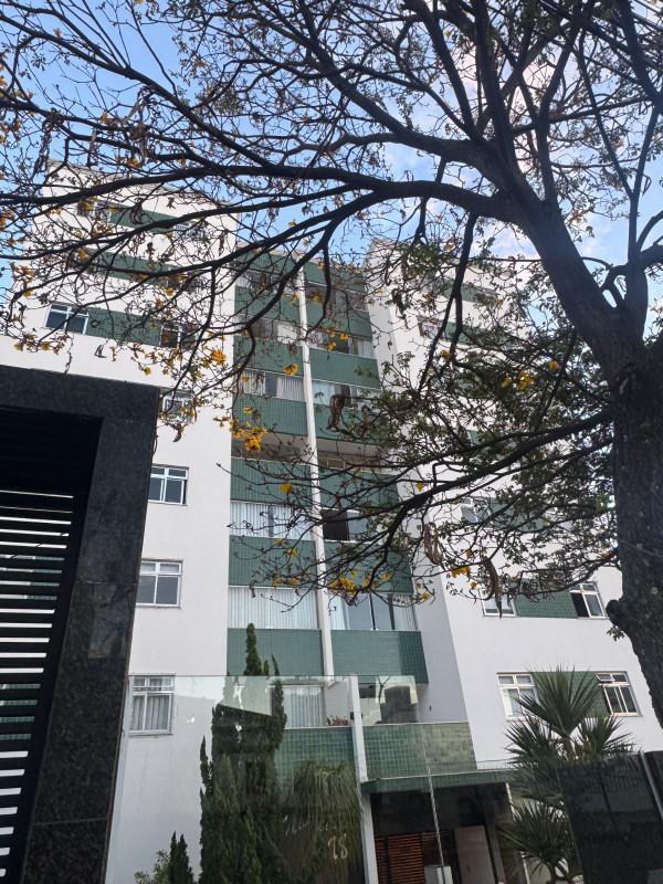 Apartamento, Sagrada Família, 3 Quartos, 2 Vagas, 1 Suíte
