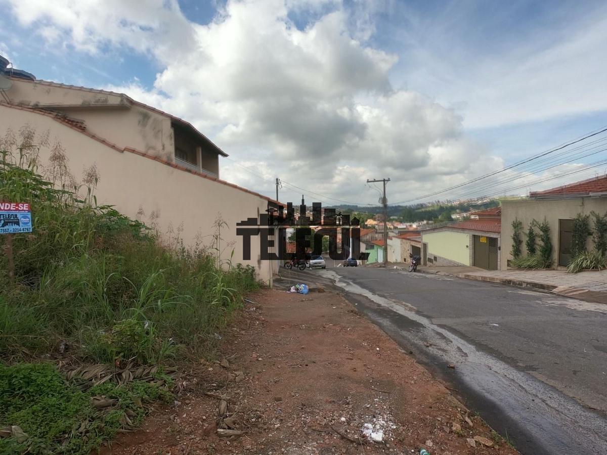 Lote, Parque Nossa Senhora das Graças, 0 Quarto, 0 Vaga