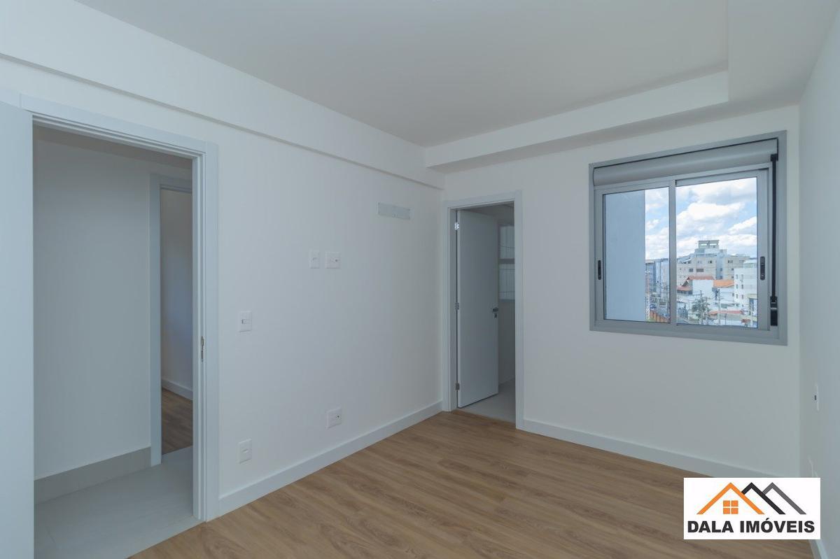 Apartamento, Sagrada Família, 3 Quartos, 2 Vagas, 1 Suíte